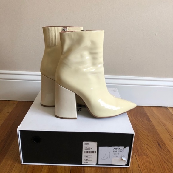 Alias Mae Ahara Patent Leather Bootie in Beige Patent 39 EU / 8 US - Picture 5 of 7